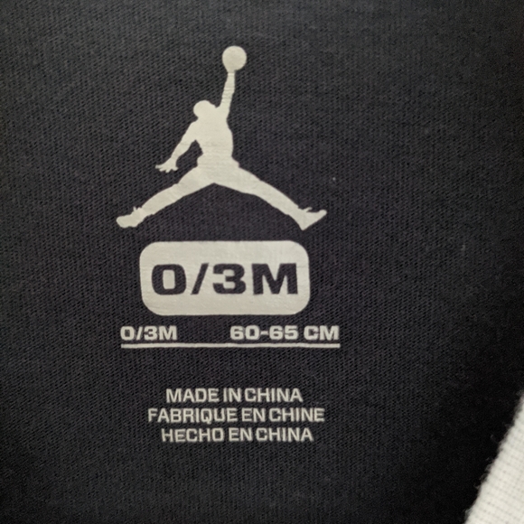 Air Jordan dark grey and white onesie/bodysuit - Picture 2 of 2
